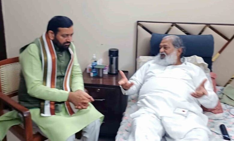 Nayab Saini with Anil Vij